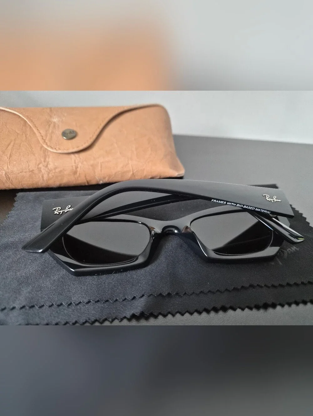 Rayban ZENA sunglasses polished black frame